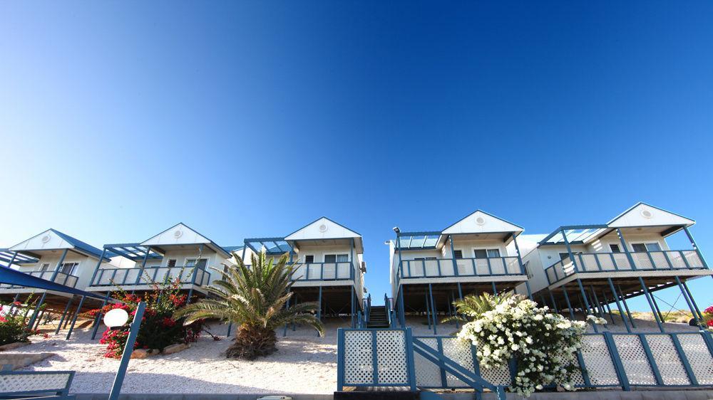 Oceanside Village Денъм Екстериор снимка